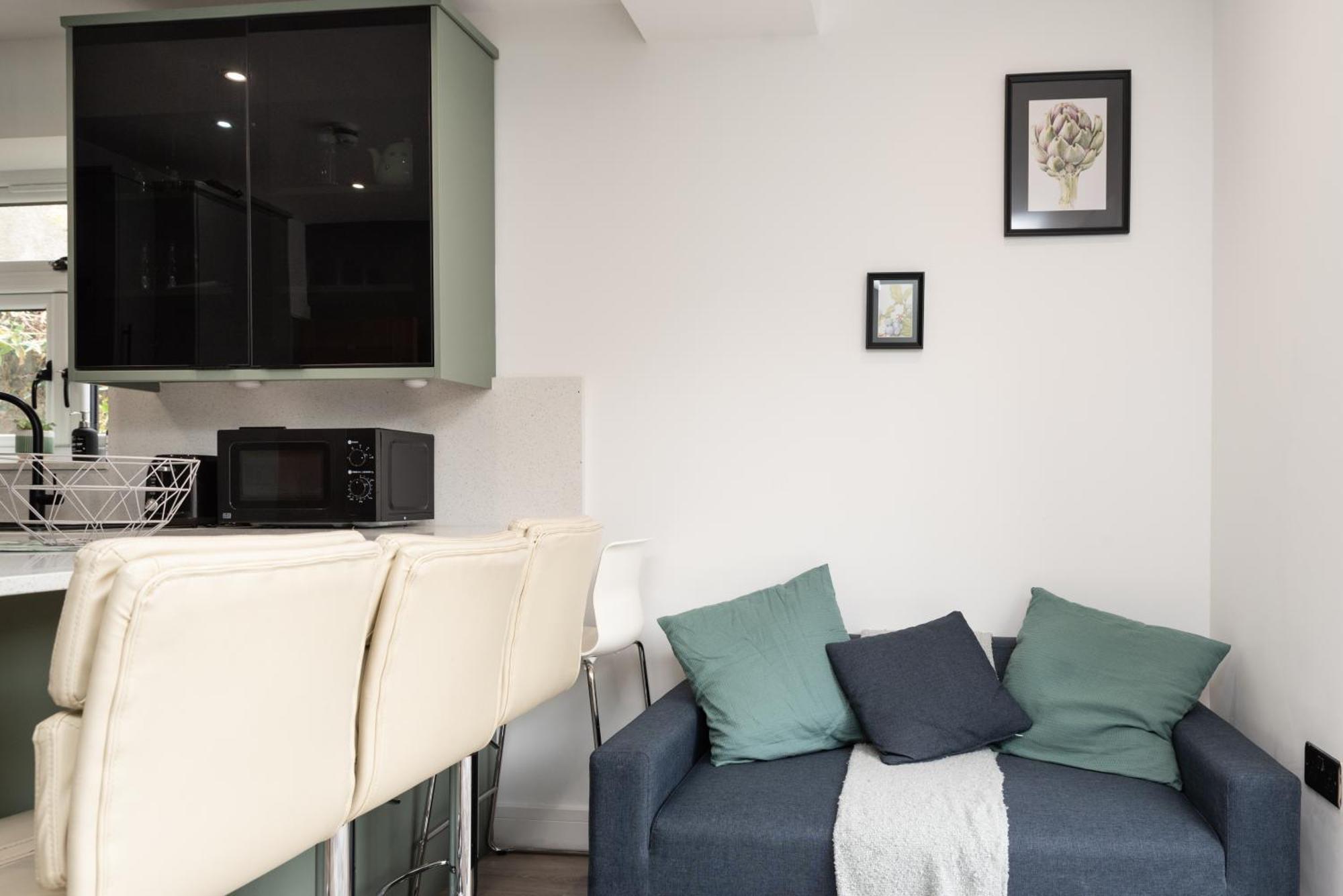 Two Bedroom Apartment In Cardiff City Centre Buitenkant foto