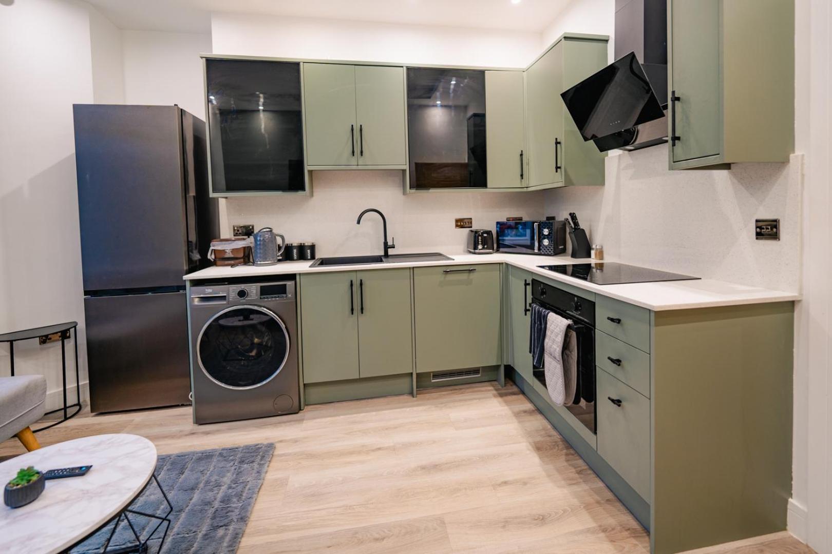 Luxury Apartments In Cardiff City Centre Buitenkant foto